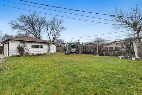 350 Apache Ln, Hoffman Estates, IL 60169 photo 23