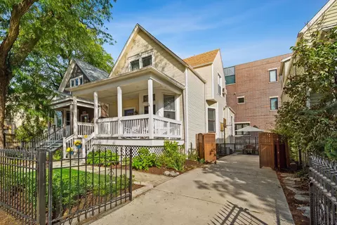 1338 W Grace St, Chicago, IL 60613