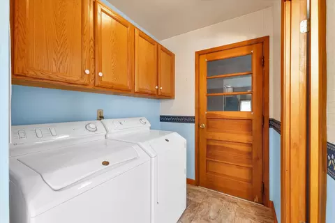 205 W Maple St, Roberts, IL 60962 photo 25