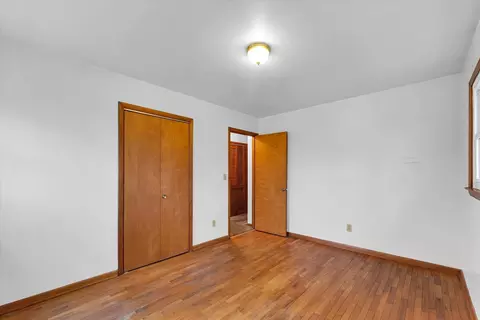 205 W Maple St, Roberts, IL 60962 photo 17