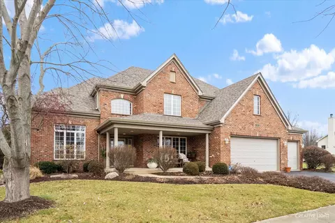 39 W380 Preston Cir, Geneva, IL 60134