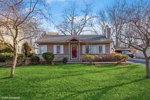 2202 Flicker Ln, Rolling Meadows, IL 60008