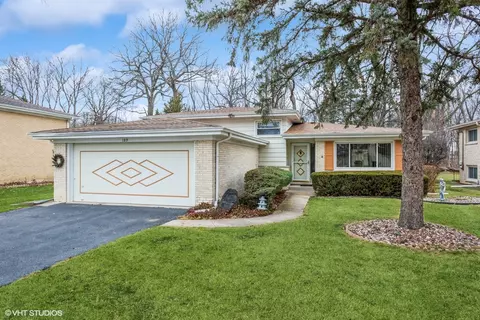 189 Murray Dr, Wood Dale, IL 60191