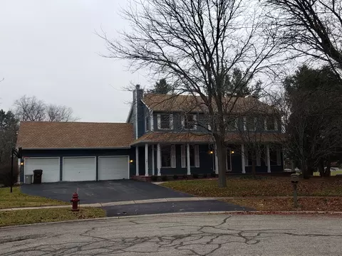 200 Burbank Ave, Woodstock, IL 60098