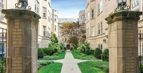 817 Forest Ave #2E, Evanston, IL 60202