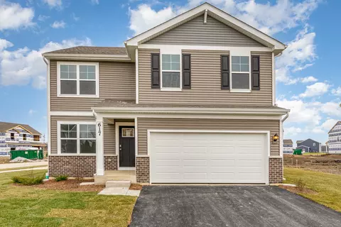 617 Ensign Pl, Hebron, IN 46341