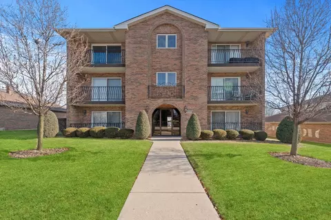 15255 West Ave #1S, Orland Park, IL 60462