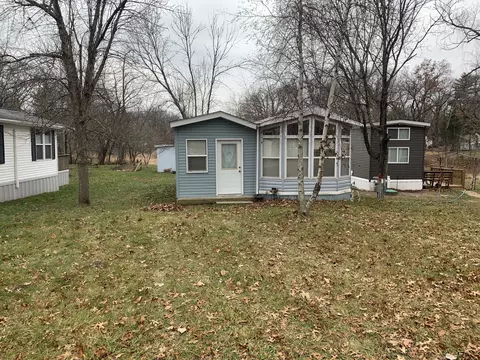 9 152 Woodhaven, Sublette, IL 61367