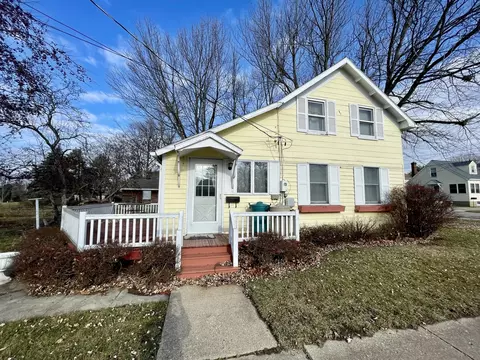 1002 N Cherry St, Princeton, IL 61356