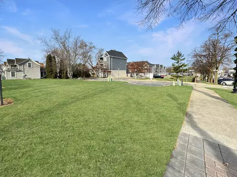 lot S 1-20 Grant St, Crystal Lake, IL 60014
