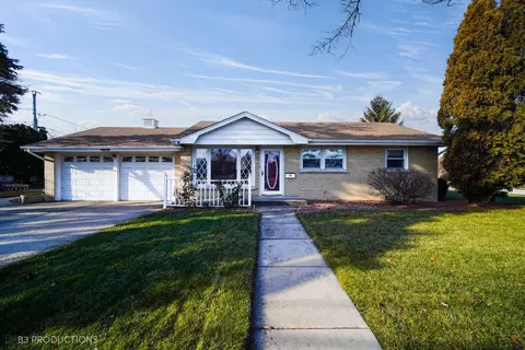 6101 W 81st Pl, Burbank, IL 60459