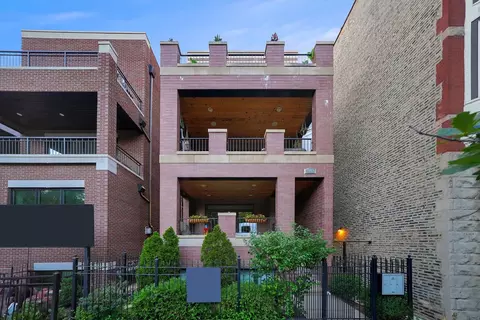 2852 N Racine Ave #3, Chicago, IL 60657