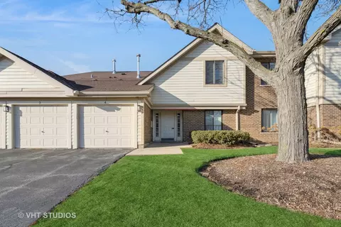 937 E Kings Row #4, Palatine, IL 60074