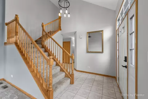 2007 Gleneagle Dr, Plainfield, IL 60586 photo 3