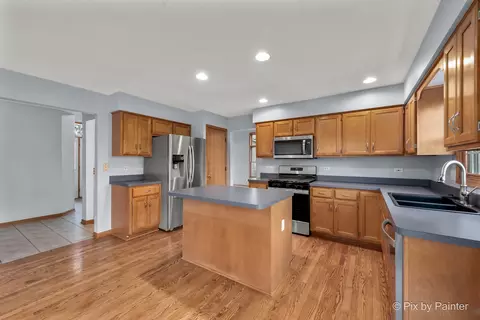 2007 Gleneagle Dr, Plainfield, IL 60586 photo 10