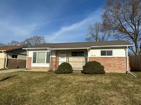 6714 165th St, Tinley Park, IL 60477