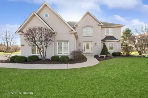 6823 Burning Tree Cir, Mchenry, IL 60050