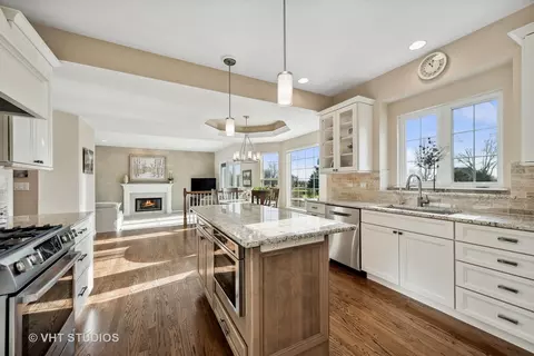 6823 Burning Tree Cir, Mchenry, IL 60050 photo 6