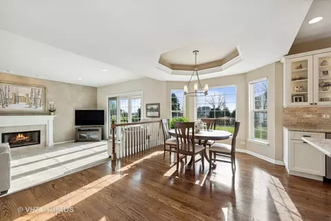 6823 Burning Tree Cir, Mchenry, IL 60050 photo 9