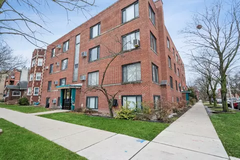 6454 N Mozart St #3, Chicago, IL 60645