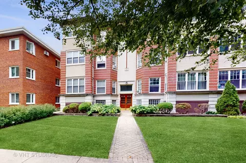 315 Wisconsin Ave #3S, Oak Park, IL 60302