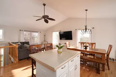6307 Robert Rd, Cary, IL 60013 photo 7