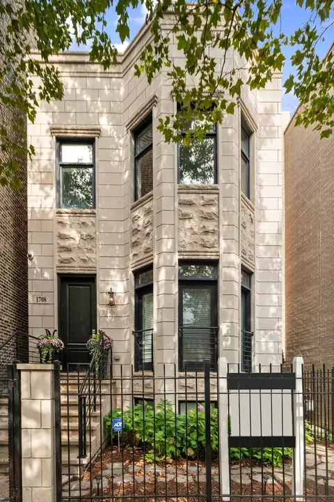 1708 W Erie St, Chicago, IL 60622