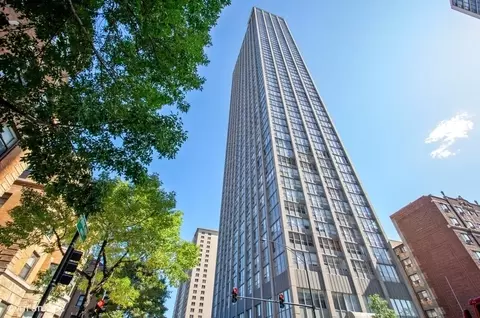 655 W Irving Park Rd #B208, Chicago, IL 60613