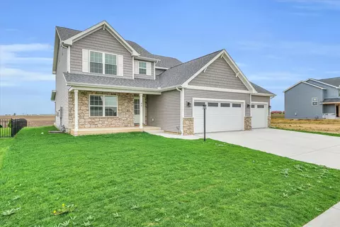 95 Shiloh Dr, Savoy, IL 61874