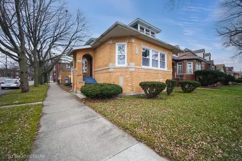 1657 E 84th Pl, Chicago, IL 60619