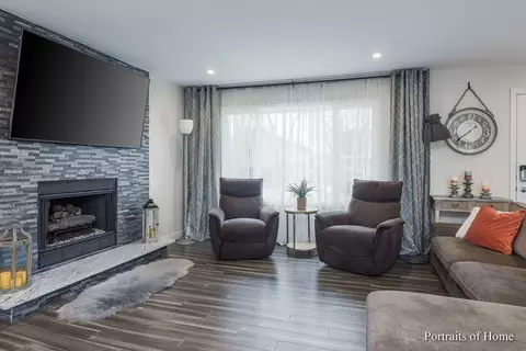 616 Lido Ter W, Bartlett, IL 60103 photo 4