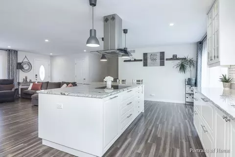 616 Lido Ter W, Bartlett, IL 60103 photo 8