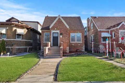10905 S Avenue H, Chicago, IL 60617