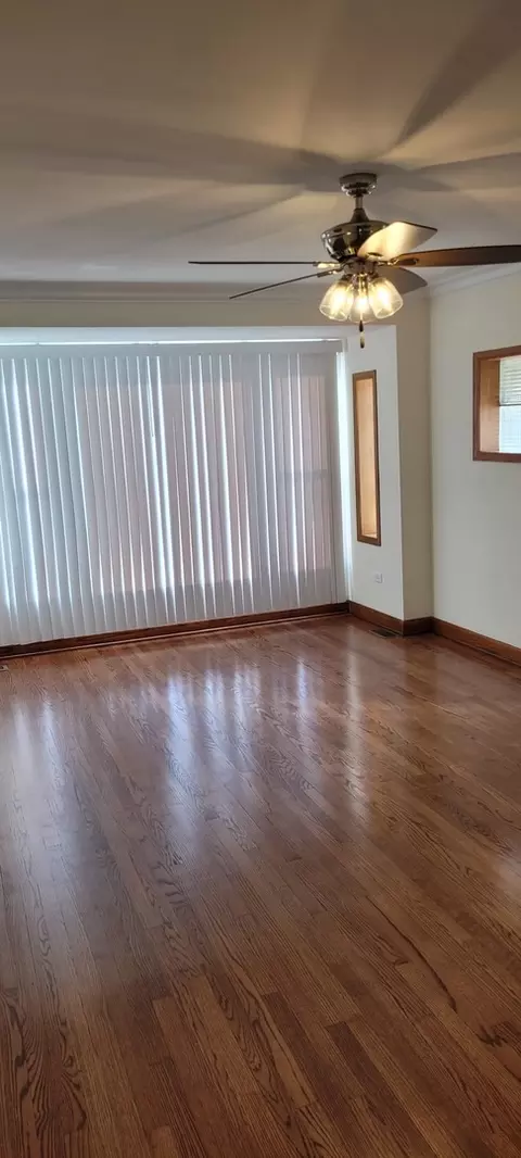 3812 W 70th Pl, Chicago, IL 60629 photo 2