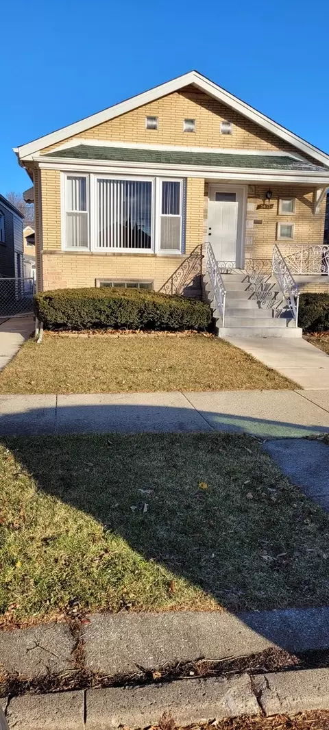 3812 W 70th Pl, Chicago, IL 60629