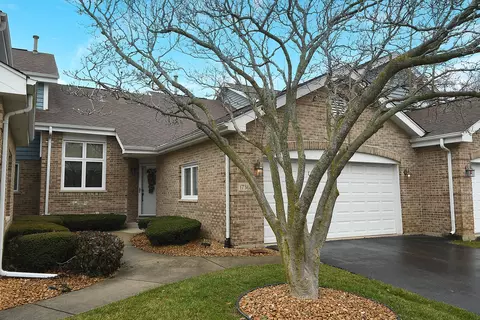 17362 Brook Crossing Ct, Orland Park, IL 60467
