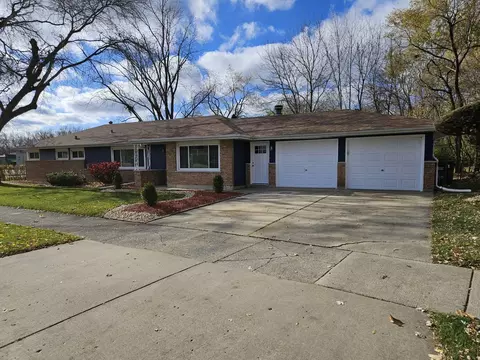 576 Lakewood Blvd, Park Forest, IL 60466