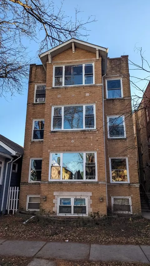 3349 W Eastwood Ave, Chicago, IL 60625