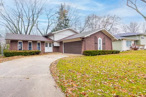 1505 Brentwood Pl, Joliet, IL 60435
