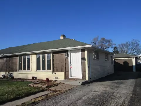 4628 W 88th Pl, Hometown, IL 60456