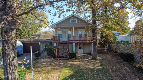 16131 Forest Ave, Oak Forest, IL 60452