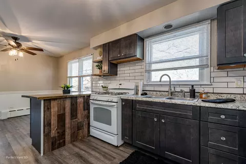 16131 Forest Ave, Oak Forest, IL 60452 photo 7