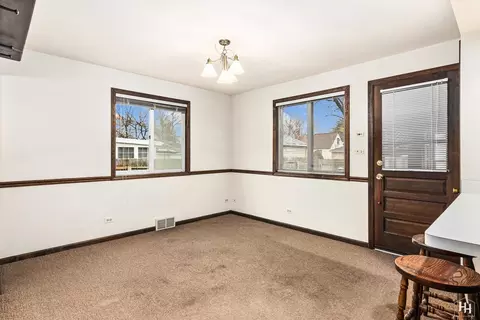 1125 Webster Ln, Des Plaines, IL 60016 photo 10