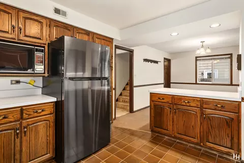 1125 Webster Ln, Des Plaines, IL 60016 photo 14