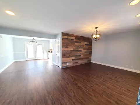 901 Timothy Ct, Normal, IL 61761 photo 3