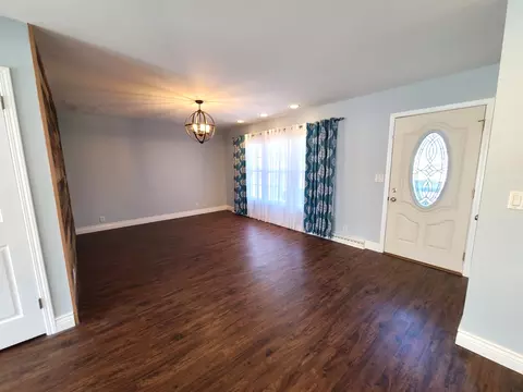 901 Timothy Ct, Normal, IL 61761 photo 2