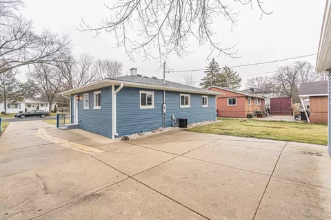 364 E Norman Ln, Wheeling, IL 60090 photo 29