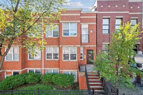 2233 W Warren Blvd #E2, Chicago, IL 60612