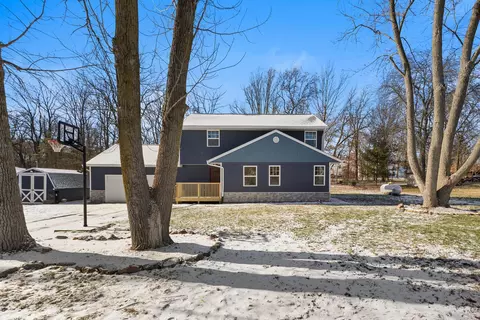 2489 County Road 505 E, Mahomet, IL 61853