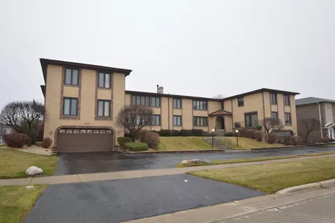 10354 Central Ave #3, Oak Lawn, IL 60453